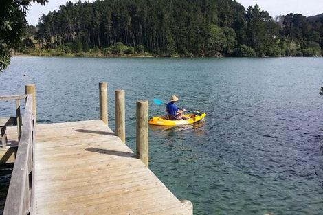 Photo of property in 17 Harbour View Road, Point Wells, Warkworth, 0986