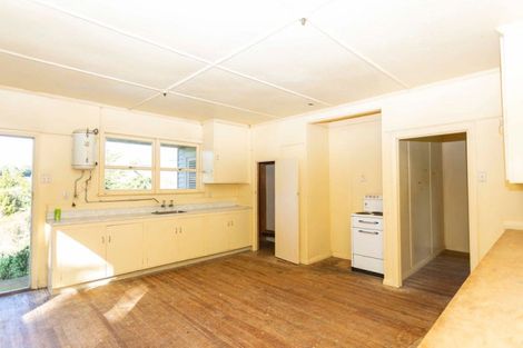 Photo of property in 496 Pukeatua Road, Dannevirke, 4975