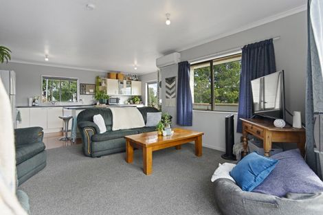 Photo of property in 5a Langstone Street, Welcome Bay, Tauranga, 3112