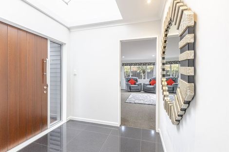 Photo of property in 7a Awatea Terrace, Hokowhitu, Palmerston North, 4410