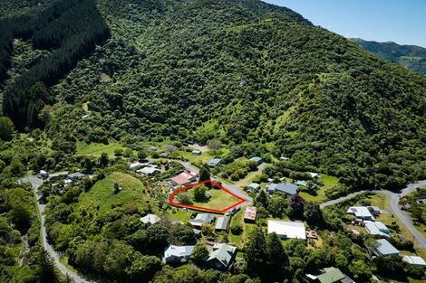 Photo of property in 13 Makura Road, Goose Bay, Kaikoura, 7374