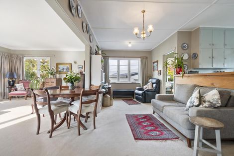 Photo of property in 5 Epsom Road, Hokowhitu, Palmerston North, 4410