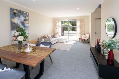 Photo of property in 50 Figaro Crescent, Takanini, 2112