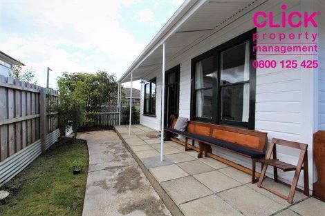 Photo of property in 111 Macandrew Road, South Dunedin, Dunedin, 9012