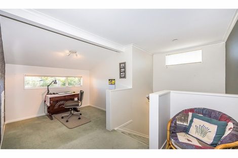 Photo of property in 32 Blue Heron Rise, Stanmore Bay, Whangaparaoa, 0932