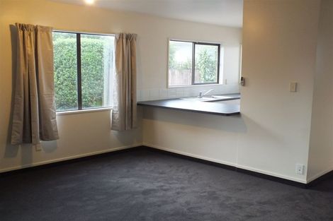 Photo of property in 2/10 Dilworth Street, Riccarton, Christchurch, 8011