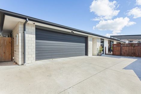 Photo of property in 1320b Papamoa Beach Road, Papamoa Beach, Papamoa, 3118