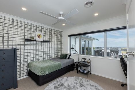 Photo of property in 60 Le Quesne Road, Bay View, Napier, 4104