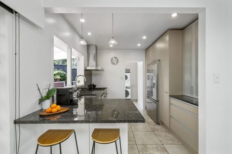 Photo of property in 80 Park Hill Road, Birkenhead, Auckland, 0626