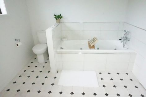 Photo of property in 119 Gladstone Terrace, Gladstone, Invercargill, 9810