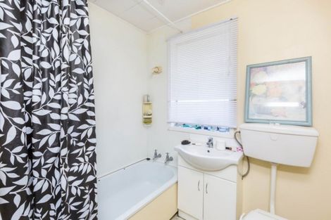 Photo of property in 9 Camp Street, Silverstream, Upper Hutt, 5019