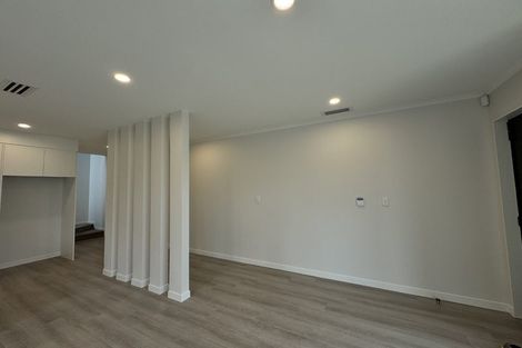 Photo of property in 3 Kikorangi Drive, Wainui, Silverdale, 0992