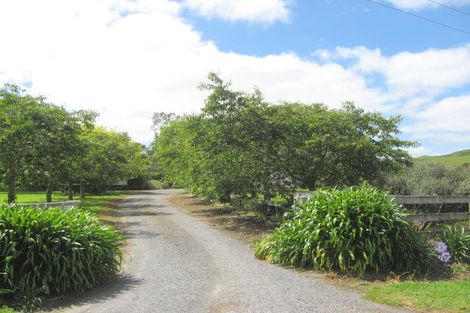 Photo of property in 11 Farr Road, Bombay, 2675