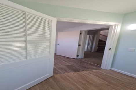 Photo of property in 11 Shortland Place, Havelock North, 4130