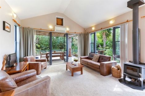 Photo of property in 3 Bella Vista Road, Omiha, Waiheke Island, 1081