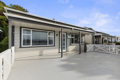 Photo of property in 19 Charlotte Avenue, Brooklyn, Wellington, 6021