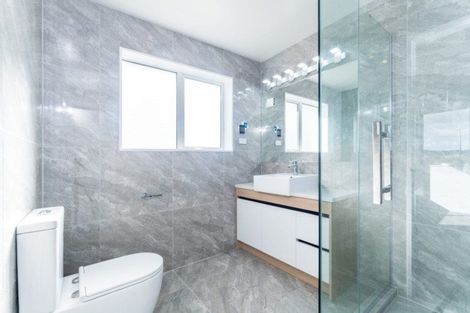 Photo of property in 40 Tinaku Road, Flat Bush, Auckland, 2019