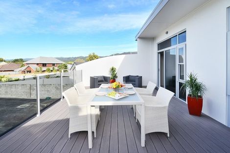 Photo of property in 29e Wai-iti Crescent, Woburn, Lower Hutt, 5010