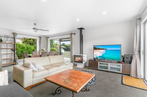 Photo of property in 19 Seabreeze Road, Mangawhai Heads, Mangawhai, 0505