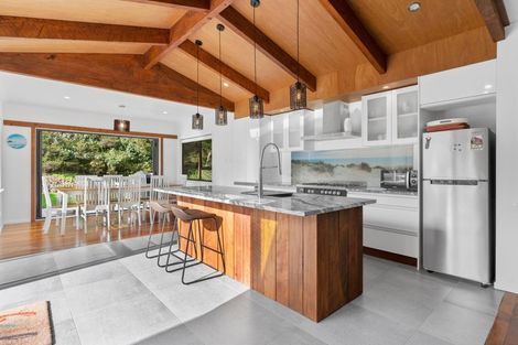 Photo of property in 143 Mclean Road, Waipu, 0582