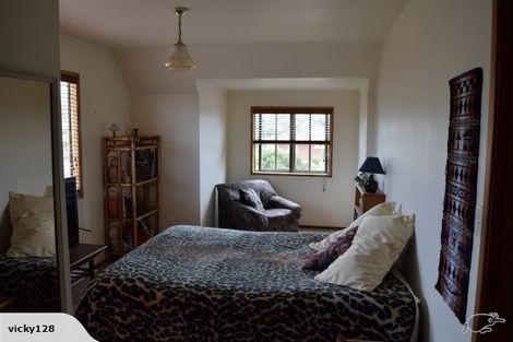 Photo of property in 1/48 East Coast Road, Milford, Auckland, 0620