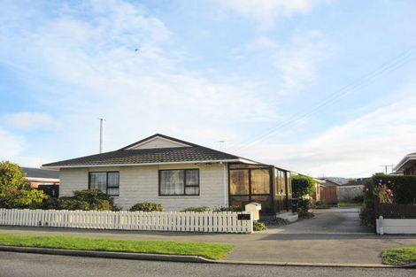Photo of property in 12 Queens Drive, Saint Kilda, Dunedin, 9012