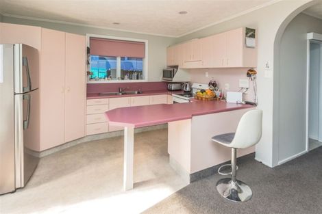 Photo of property in 144 Cornfoot Street, Castlecliff, Whanganui, 4501