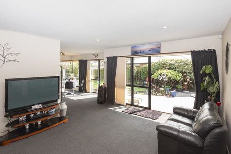 Photo of property in 33 Westlake Drive, Halswell, Christchurch, 8025