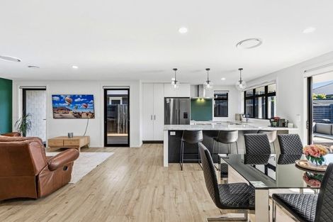 Photo of property in 32 Lockerbie Street, Morrinsville, 3300