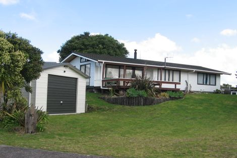Photo of property in 15 Mccall Avenue, Pauanui, Hikuai, 3579
