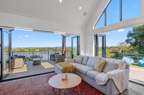 Photo of property in 31 James Paige Lane, Riverhead, 0793