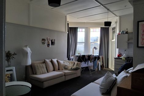 Photo of property in 129 Tasman Street, Mount Cook, Wellington, 6021