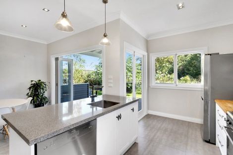 Photo of property in 6 Yule Grove, Greytown, 5712