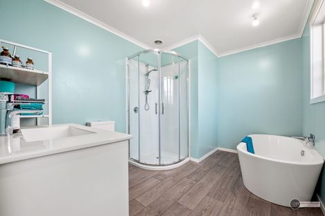 Photo of property in 85 Holborn Drive, Stokes Valley, Lower Hutt, 5019