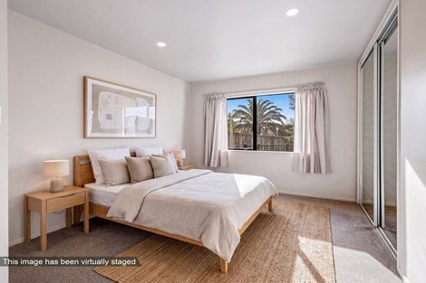Photo of property in 13 Bronzewing Terrace, Unsworth Heights, Auckland, 0632