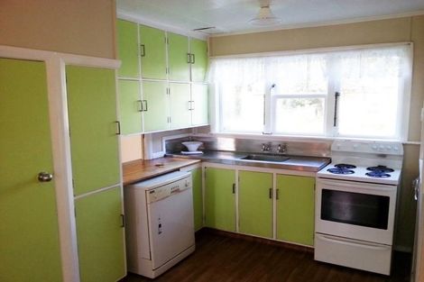 Photo of property in 6 Cook Street, Marfell, New Plymouth, 4310