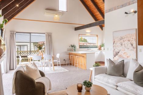 Photo of property in 204 Cambridge Road, Bethlehem, Tauranga, 3110