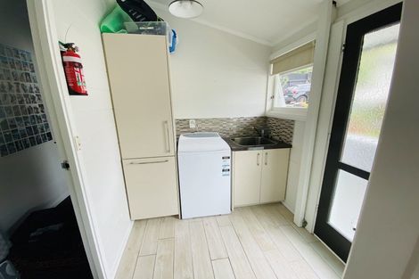 Photo of property in 32 Evans Pass Road, Sumner, Christchurch, 8081