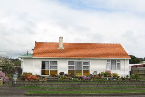 Photo of property in 13 Strange Street, Waitara, 4320