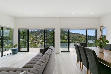 Photo of property in 19 Parawera Drive, Acacia Bay, Taupo, 3330