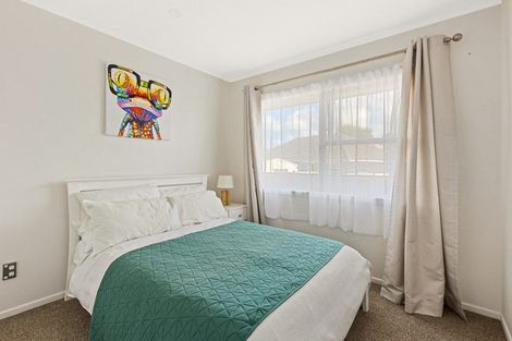 Photo of property in 27 Roby Street, Te Atatu Peninsula, Auckland, 0610