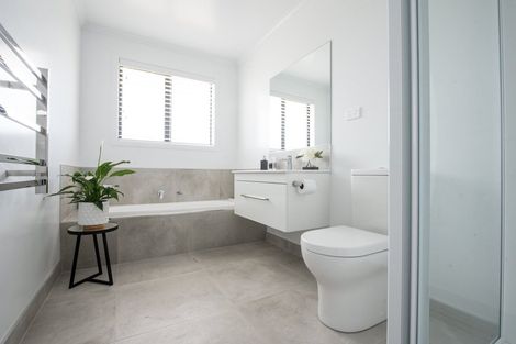 Photo of property in 10 Waimanu Place, Ruakaka, 0116