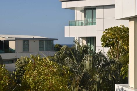 Photo of property in 209/136 Marine Parade, Mount Maunganui, 3116