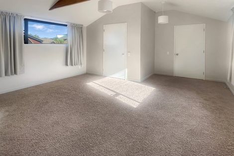 Photo of property in 2/136 Karori Road, Karori, Wellington, 6012