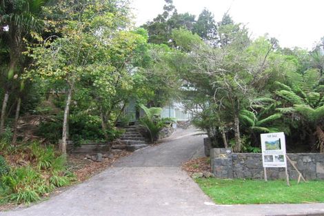 Photo of property in 90 Wood Bay Road, Titirangi, Auckland, 0604