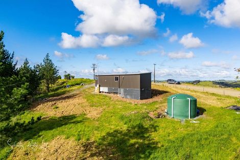 Photo of property in 439 Franklin Road, Paparoa, 0571