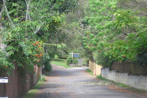 Photo of property in 32 Lemnos Place, Titirangi, Auckland, 0604