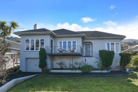 Photo of property in 37 Totara Street, Ravensbourne, Dunedin, 9022