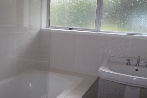 Photo of property in 31 Wyoming Avenue, Murrays Bay, Auckland, 0630