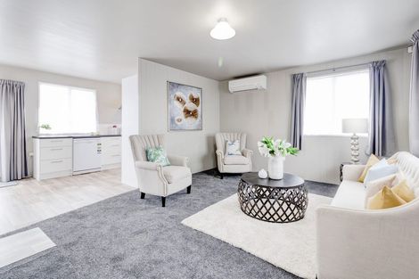 Photo of property in 17a Trevor Hosken Drive, Wiri, Auckland, 2104